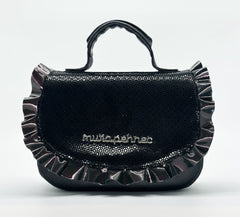 Amelie Black and Back